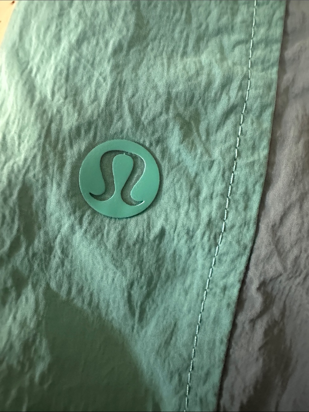 Lululemon Evergreen Short Tidewater Teal Water Repellent
size 6 - Picture 6 of 6